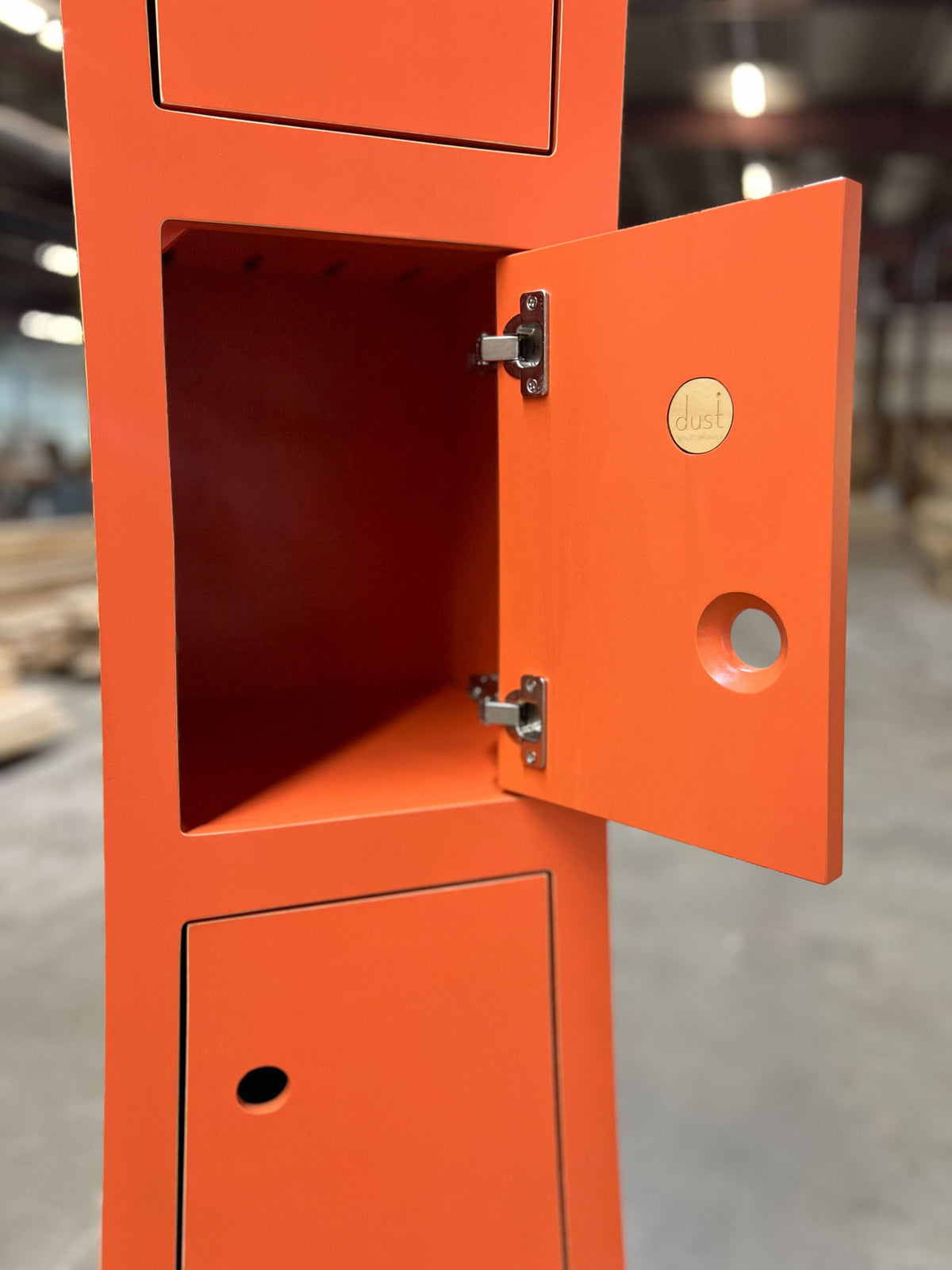 L&#39;Étoile - The Star Cabinet