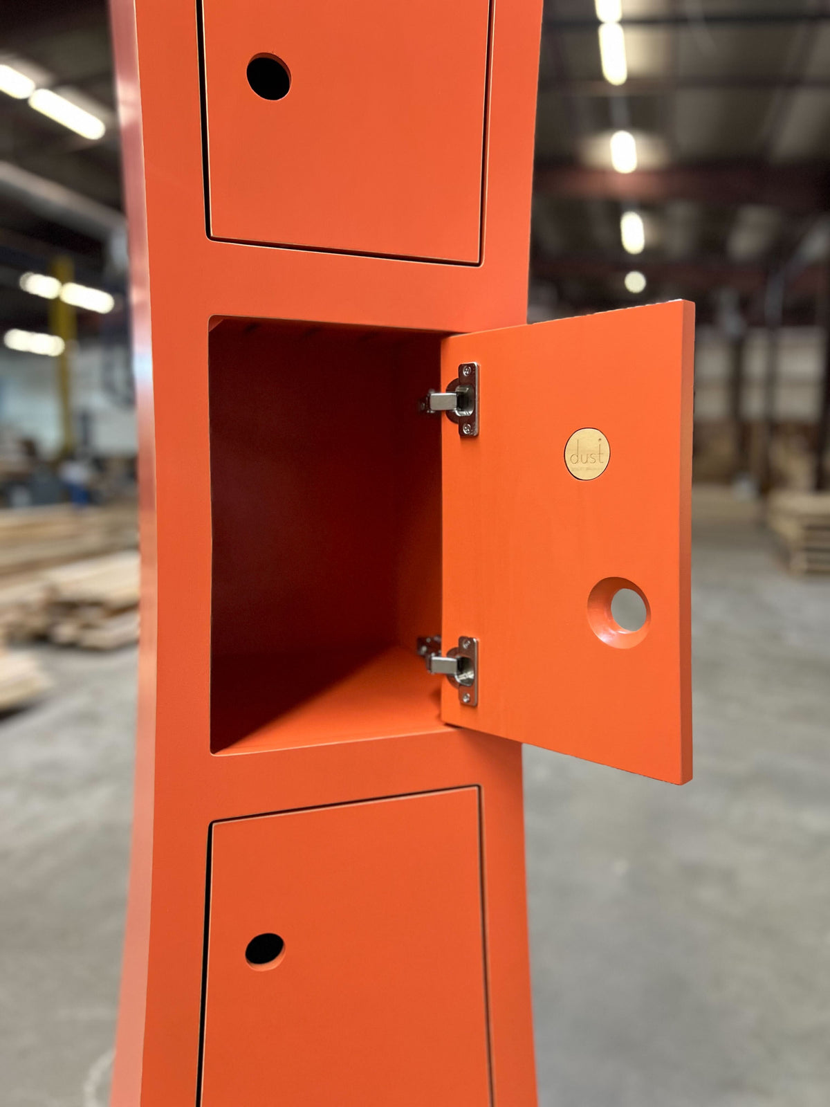 L&#39;Étoile - The Star Cabinet